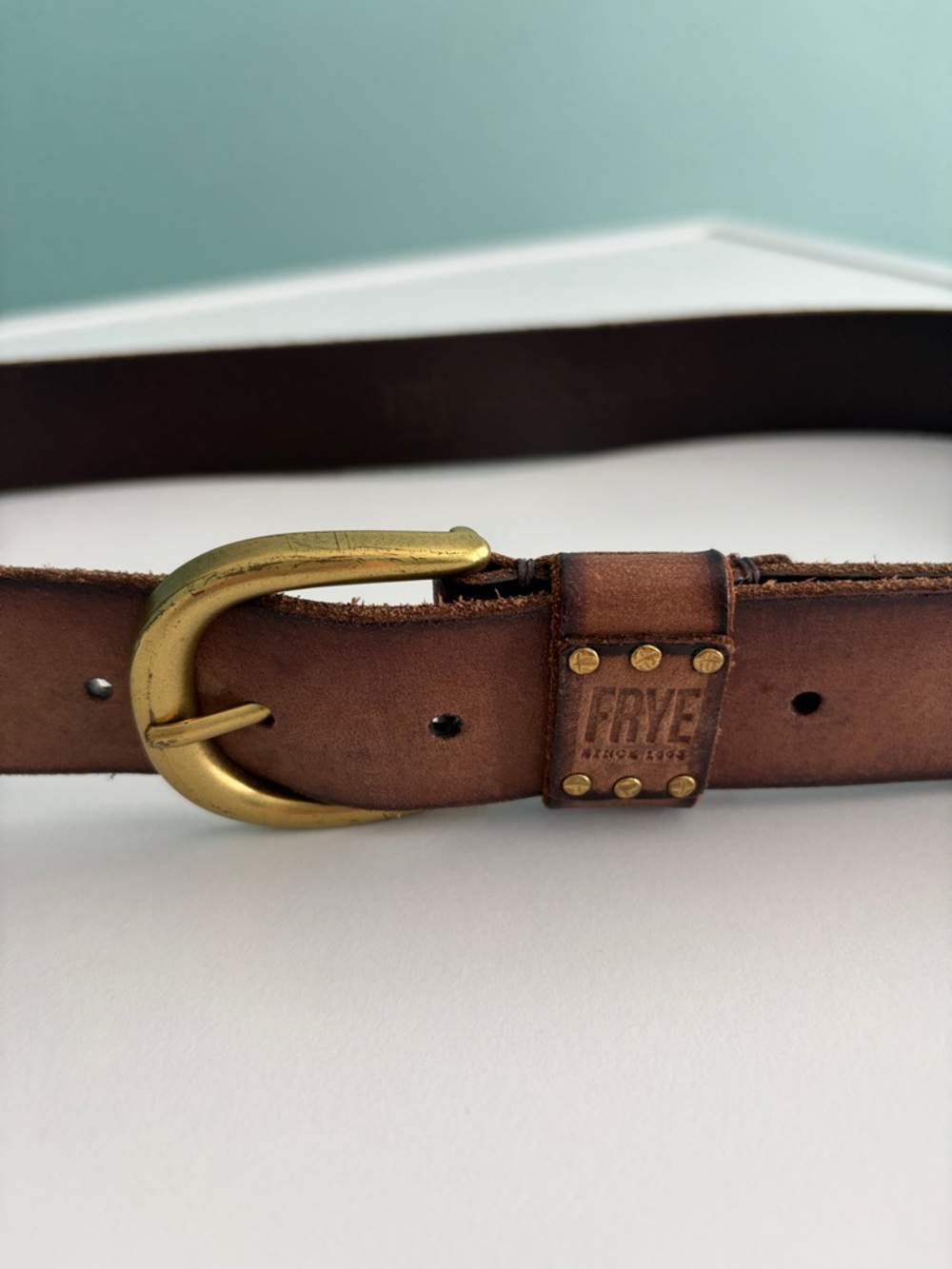 Frye Chestnut Brown Leather Belt with Brass Buckle M - Picture 3 of 6